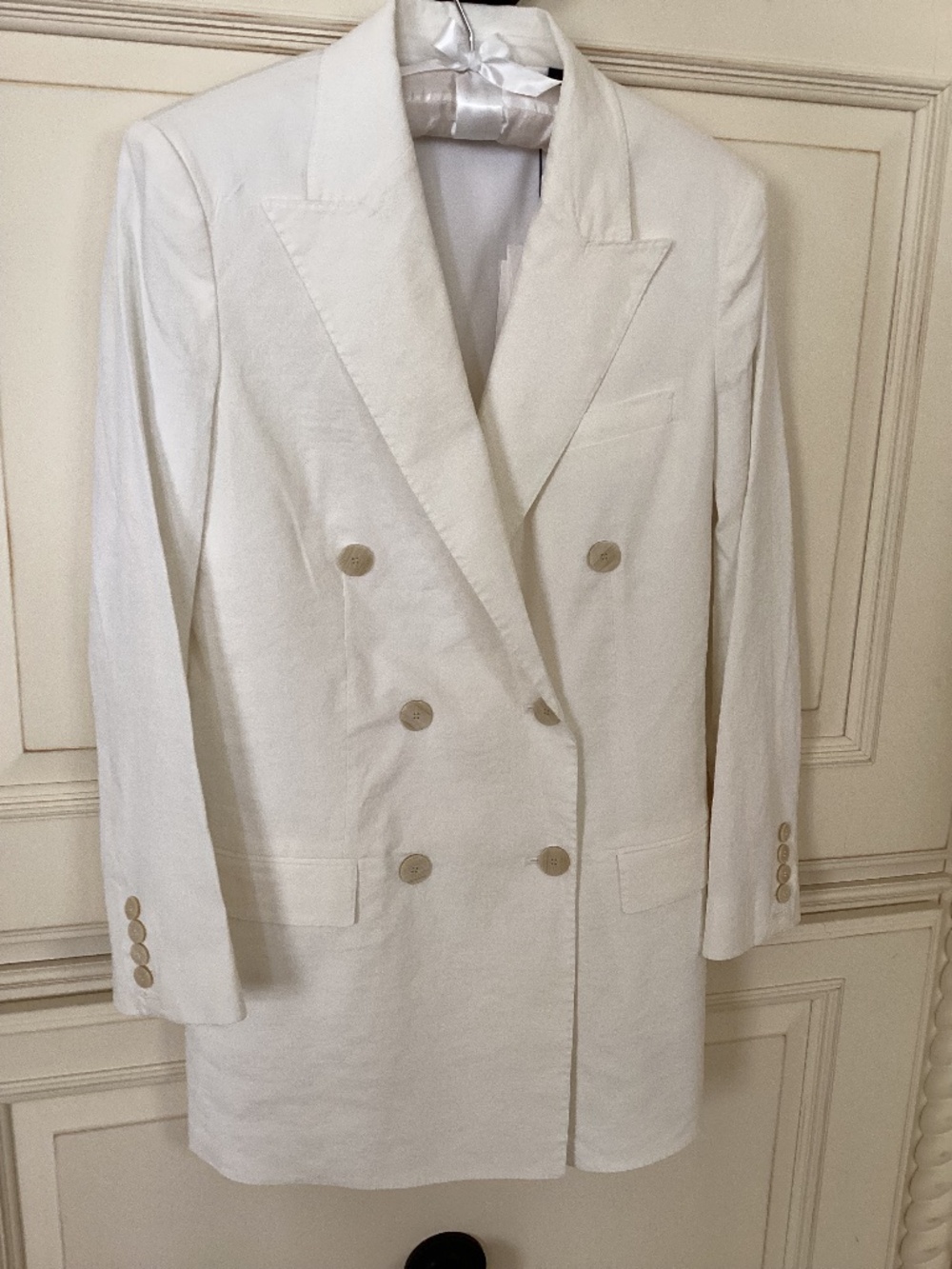 THEORY - ECO WHITE DOUBLE BREASTED JACKET - SIZE 6